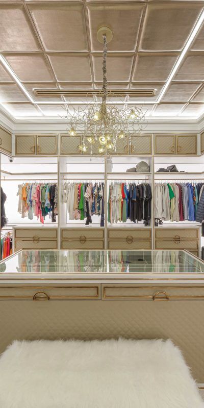 Tela Closet