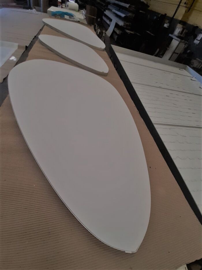 Tela tensionada de diversos moldes